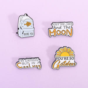 เข็มกลัดติดปกเสื้อรูปตัวอักษรภาษาอังกฤษ, ใหม่ของที่ระลึกจากนักร้องแฮร์รี่ - Product Image 1