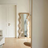 Produits tendance : Miroir sur pied ou mural, design Art Déco, en verre trempé, avec cadre décoratif ondulé, nouveau design