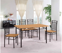 Ensemble Salle à Manger Économique en Métal : 1 Table et 4 Chaises DS-022