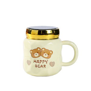 Mug Cermin 3D Kartun Bernilai Tinggi Desain Lucu Cangkir Keramik untuk Wanita dengan Tutup Kapasitas 500ml Cangkir Kopi Sarapan Kantor - Grosir - Product Image 1