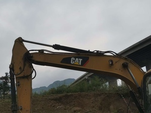 Excavatrice Caterpillar 330GC d'occasion, 90% neuve, d'origine japonaise, modèle 2020, pour travaux lourds, compatible 313D, capacité de godet de 0,52 m³, 13 tonnes, à vendre - Product Image 6