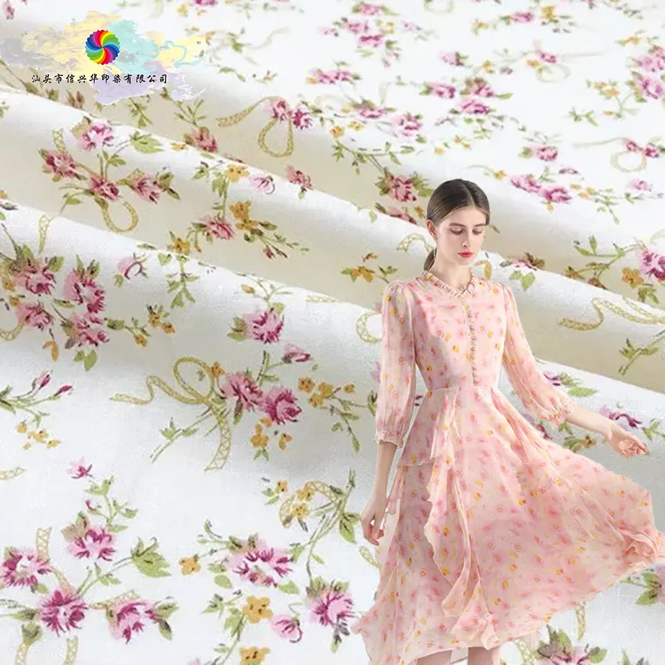 Özel dijital baskılı pigment boya küçük çiçek ev tekstili TC ve 100% süper yumuşak pamuklu kumaş elbise/pijama tedarikçisi