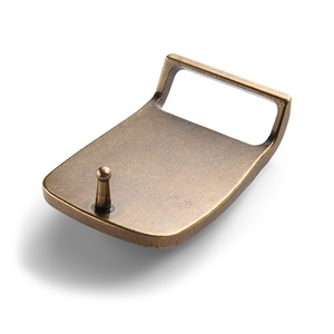 Hebilla de Cinturón Clásica Antigua de Latón con Grabado Personalizado - Product Image 6