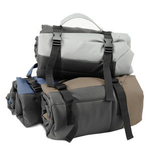 Gulung Portabel Tahan Air Luar Ruangan Tikar Hewan Peliharaan Perjalanan untuk Anjing dan Kucing Luar Nyaman Tahan Air Tikar Hewan Peliharaan - Product Image 3