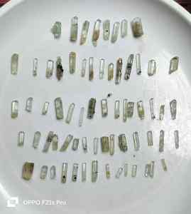 Cristal de Aguamarina Natural Pulido de Alta Calidad, Gema Suelta para Diseño de Joyería Personalizada, Meditación, Sanación Energética - Product Image 1