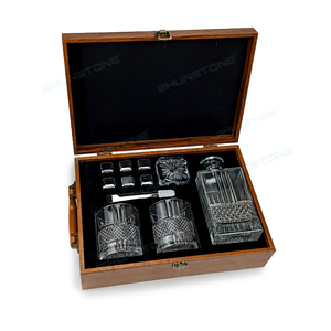 Ensemble de carafe à <span class=keywords><strong>whisky</strong></span> en cristal sans plomb de haute qualité, pierres à <span class=keywords><strong>whisky</strong></span> réfrigérantes avec boîte en bois et cuir, coffret cadeau <span class=keywords><strong>whisky</strong></span> pour homme - Product Image 2