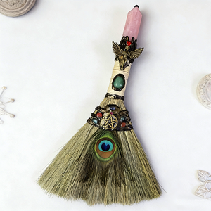 Varita Mágica <span class=keywords><strong>de</strong></span> Cristal <span class=keywords><strong>de</strong></span> Piedra Preciosa Natural Aleatoria Hecha a Mano, Piedra Curativa, Cola <span class=keywords><strong>de</strong></span> Pavo Real, Escoba <span class=keywords><strong>de</strong></span> Bruja para Decoración del Hogar - Product Image 3