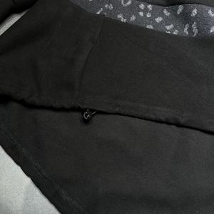 Individuell Gefertigtes Y2K Street-Kleid für Damen vom Hersteller, French-Terry-Street-Kleid mit Distressed-Stickerei, Dekoratives gefüttertes Sweatshirt mit durchgehendem Reißverschluss - Product Image 3