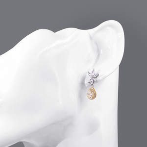 Boucles d'oreilles Tianyu Gems en argent plaqué or, classiques et élégantes, style luxe léger, motif floral et feuille avec moissanite jaune en forme de poire - Product Image 3