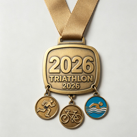 Médailles/Badges personnalisés en alliage de zinc émaillé, plaqués or, design Skyline, récompenses sportives personnalisées, souvenirs de championnat en gros