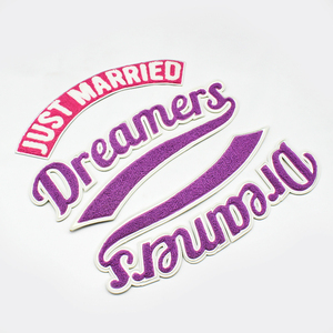 Tùy Chỉnh Thêu Chenille Các Bản Vá Lỗi Keychain Dệt Sắt Trên Quần Áo Các Bản Vá Lỗi Độc Đáo Thêu Trái Tim Hoa Bảng Chữ Cái Thân Thiện Với Môi - Product Image 3