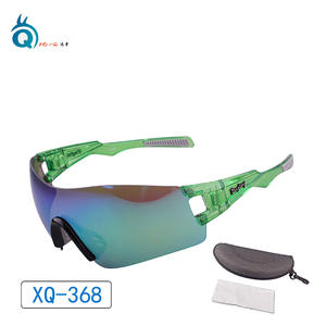 Gafas de sol deportivas Xq-Hq XQ-368 con lentes polarizadas y protección UV 100% para ciclismo, correr, pescar y actividades al aire libre. - Product Image 1