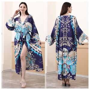 2025新款粘胶孔雀印花防晒开衫沙滩遮盖布印花连衣裙数码印花沙滩和服女式衬衫 - Product Image 3