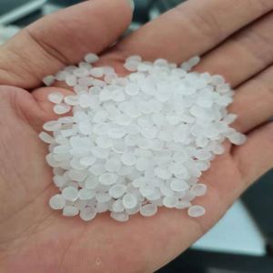 Granulés de LDPE vierge CNOOC 2426H/2426K/2420D Pellets LDPE de qualité film - Product Image 2