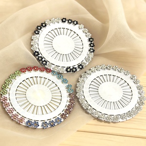 Épingle de fixation pour foulard du Moyen-Orient, clip de cou pour couvre-chef, épingle de positionnement de sécurité, épingle longue pour la nation Hui, motif fleur de prunier - Product Image 1