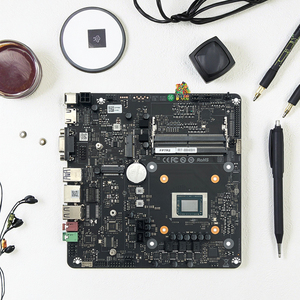 <span class=keywords><strong>AMD</strong></span> R7 8845hs AIO Bo mạch chủ hiệu suất cao tất cả trong một PC Board hỗ trợ tùy biến và OEM ODM dịch vụ - Product Image 3