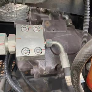 Excavadora de cadenas Zoomlion ZE60G usada, pocas horas de trabajo, orugas de goma, alta fuerza de excavación para proyectos de construcción pesada - Product Image 6