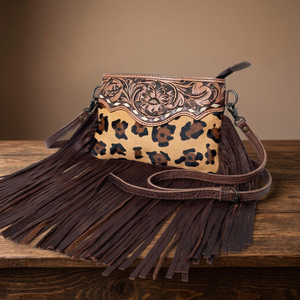Bolso Bandolera de Cuero Vacuno Bohemio Vintage de Alta Calidad con Dos Correas y Flecos - Product Image 3