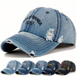 Casquettes de baseball en jean bleu clair personnalisées avec logo brodé, effet vieilli, unisexe, vente en gros directe usine - Product Image 1