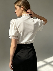 Blusa de Encaje Blanco Estilo Lolita Vintage, Cuello Alto, Manga Corta Abullonada, Adorno de Volantes, Cierre de Botones, Corte Ajustado, Camisa Casual para Mujer, Ideal para Fiestas - Product Image 3