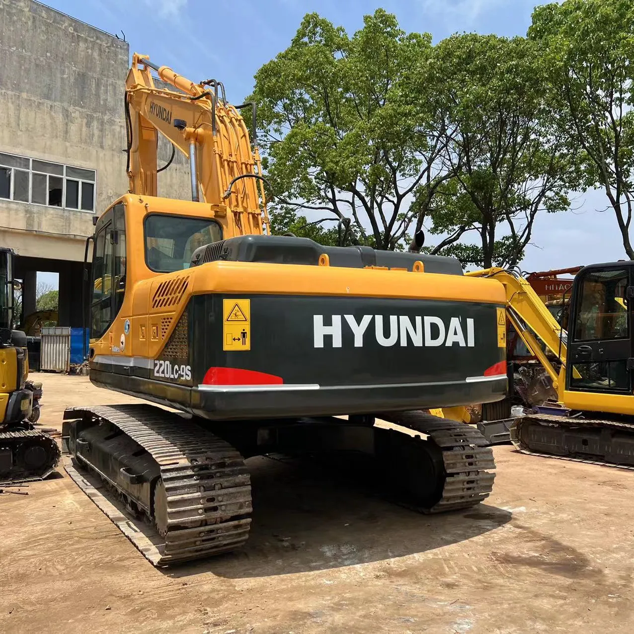 Pelle sur chenilles Hyundai 220-9s, équipement de machines de Construction d'occasion, à vendre