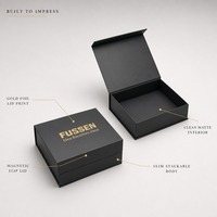 Boîte à rabat magnétique de luxe, noire mate, rigide, avec estampage doré personnalisé pour un emballage cadeau haut de gamme et une identité de marque