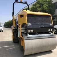 Rouleau compacteur vibrant ST3500, double tambour en acier, alimenté par un moteur Kubota pour l'ingénierie municipale