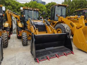 Bon état Chargeur rétrocaveuse Caterpillar 420F d'occasion japonais Chargeur rétrocaveuse CAT 420F d'occasion sur Offre Spéciale - Product Image 5