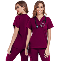 Ensemble de blouses médicales personnalisées pour femmes en tissu sergé rouge bordeaux, détectables par les détecteurs de métaux, en polyester/spandex, pour usage hospitalier