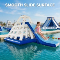 Modules aquatiques de haute qualité pour parcs aquatiques en plein air, toboggan gonflable triangulaire flottant, toboggan aquatique gonflable pour jeux en parc