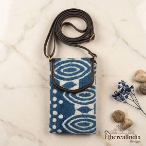 Pochette bandoulière en coton faite à la main avec imprimé indigo, sacoche de téléphone, vente en gros, fabricant indien, exportation - Product Image 2