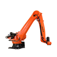 Les robots industriels sont utilisés dans l'industrie des machines de construction, l'industrie énergétique, la chaîne de montage de robots de l'industrie de la structure en acier