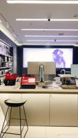 Vitrine de magasin de téléphonie mobile sur mesure, présentoir de vente au détail, comptoir éclairé par LED