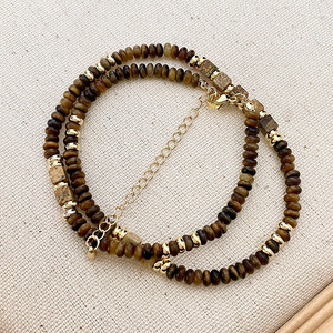 Collier chaîne pour femme en pierre naturelle œil de tigre, perles, plaqué or, design géométrique, style bohème, mode automne-hiver - Product Image 1