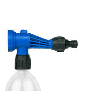 Testina Spruzzatrice da Giardino Regolabile a 4 Getti con Grilletto in Plastica per Tubo Irrigazione, Fertilizzazione e Pulizia - Product Image 4