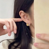 925 Silber Französischer Stil Süße Gelbe Blumen-Ohrstecker Elegantes Nischen-Design für Damen Exquisit Romantisch Shanwei Modell