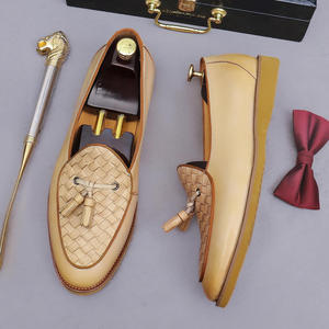 Newly designed handcrafted casual shoes fashionable shoes gentleman's black pointed-toe men's leather Dress Shoes&<b>Oxfords</b> - Product Image 4