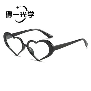 <b>Heart</b> Shape <b>Sunglasses</b> <b>Black</b> PC Frame UV400 Women Sun Protection - Product Image 5