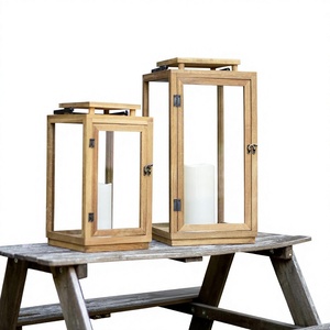Lanterne porte-bougie artisanale en bois élégante et tendance pour la décoration de la Diwali et du Ramadan, lot de 2 - Product Image 1