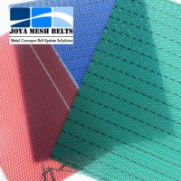 Bande en maille non tissée en polyester pour lingettes industrielles et de nettoyage à sec