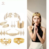 Ensemble d'accessoires de coiffure de mariée en feuille d'or et perles, en alliage électroplaqué, comprenant serre-tête, peigne à cheveux, épingle à cheveux et boucles d'oreilles, pour la vente en gros