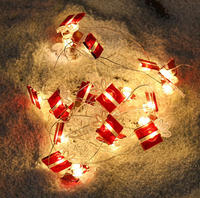 Guirlande lumineuse LED de Noël à piles, motif flocon de neige, blanc chaud, avec pendentifs en plastique, pour boîte cadeau du Père Noël