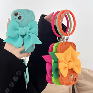 Adorabile <span class=keywords><strong>Cover</strong></span> Protettiva 3D con Fiocco per <span class=keywords><strong>iPhone</strong></span> 16 15 14 <span class=keywords><strong>Pro</strong></span> <span class=keywords><strong>Max</strong></span> con Anello Braccialetto Antiurto in Silicone Custodie Carine per Telefono - Product Image 3