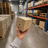 Blocs de pieds de palette industriels en bois compressé avec colle MDI 90x90x100mm pour la production de palettes extérieures