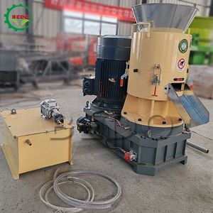 600-800 kg/H 45KW <span class=keywords><strong>prix</strong></span> usine <span class=keywords><strong>presse</strong></span> à granulés de biomasse à matrice plate pour la fabrication de granulés de carburant certifiés CE - Product Image 1