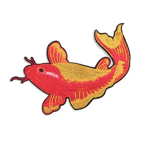 Toppe da stiro personalizzate di grandi dimensioni in Twill Koi Carp Fish ricamo Patch per abbigliamento