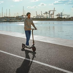 Patinetes Eléctricos Cecotec Serie G4 <span class=keywords><strong>Bongo</strong></span> - Unisex para Adultos, Base Extra Ancha, Potencia Máxima de 700-800W, Alcance de 40-50km, Ruedas de Aluminio de 10 Pulgadas - Product Image 6