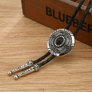 Corbata Bolo Vaquera Occidental Premium con Decoración Metálica Exquisita, Cómoda y Ajustable, Ideal para Trajes de Negocios y Casuales - Product Image 2