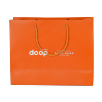 Sacs cadeaux en papier de luxe avec logo personnalisé et poignées pour emballages cadeaux haut de gamme, cadeaux de fête et occasions spéciales