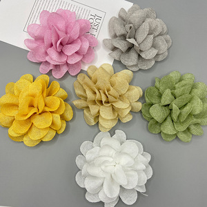 Fleur de camélia préformée 11 cm en tissu, accessoires de bijouterie DIY pour fleurs en tissu faites à la main - Product Image 1